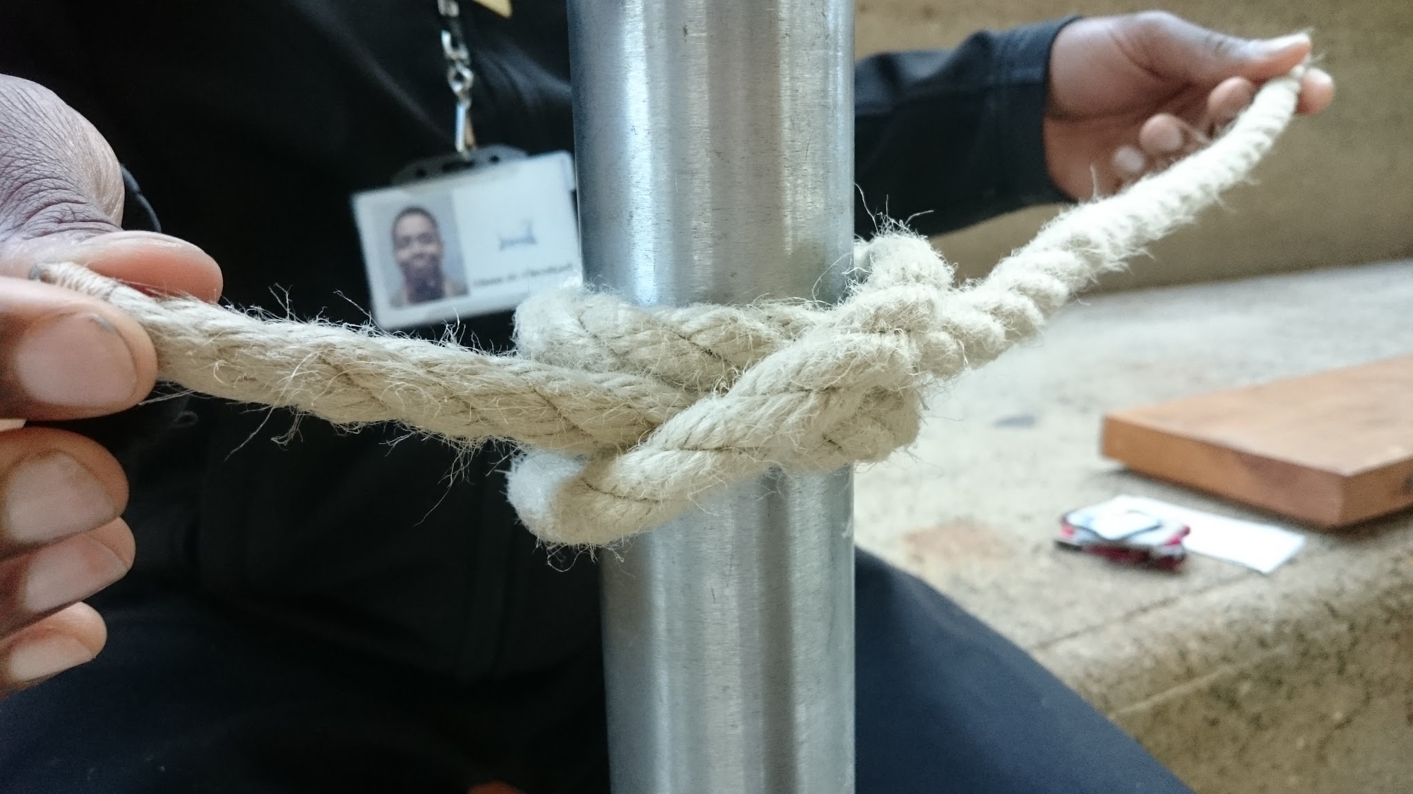 Know your knots (4) The Clove Hitch Royal Museums Greenwich Blog