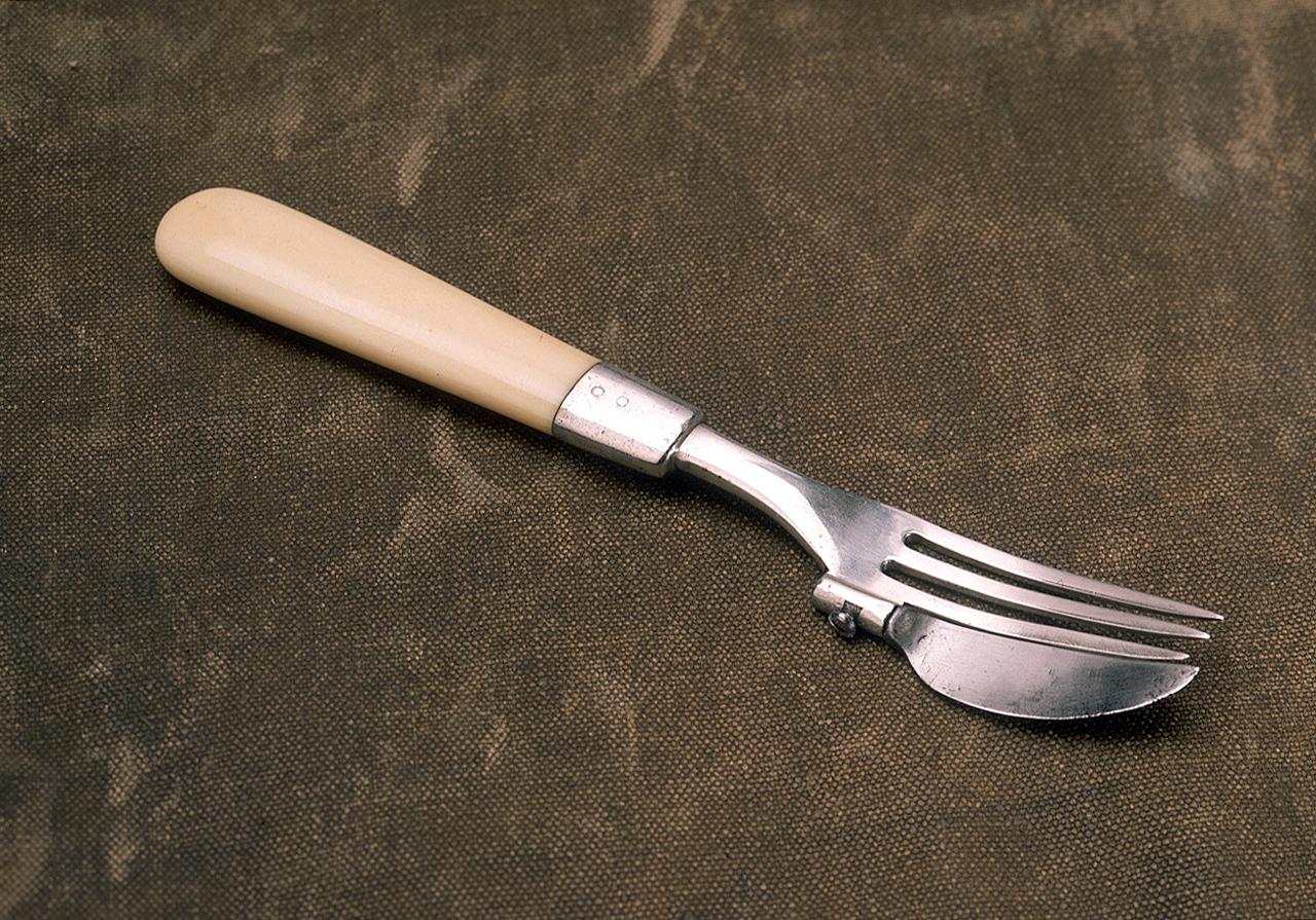 Nelson's combined knife and fork
