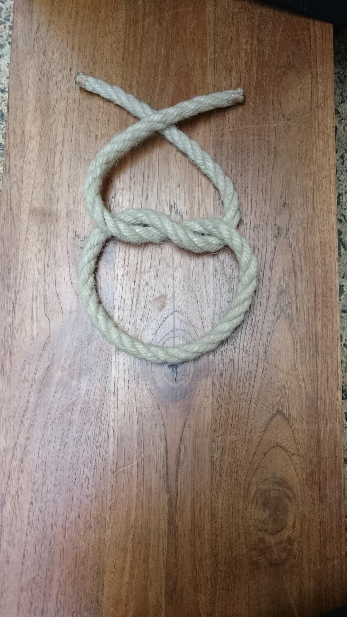 The Reef Knot - Step 4