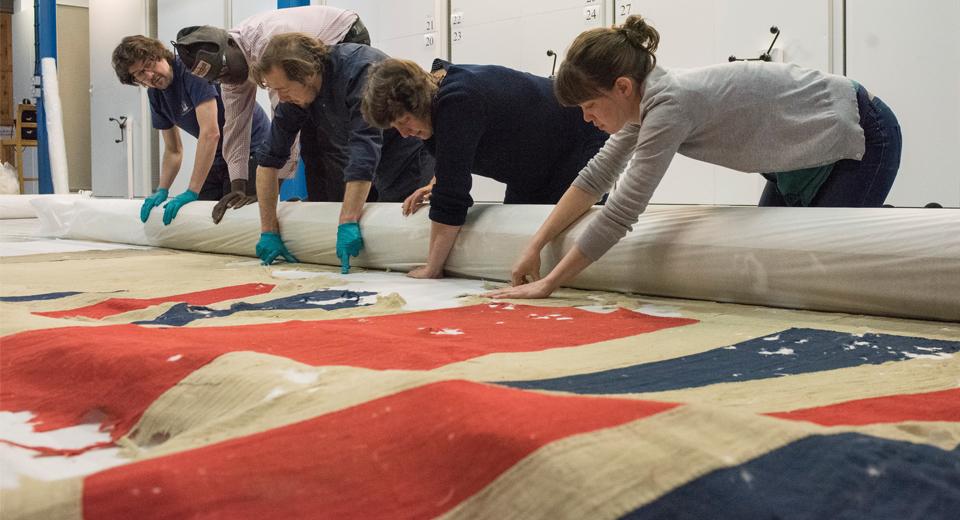 Conserving a large flag at the National Maritime Museum 