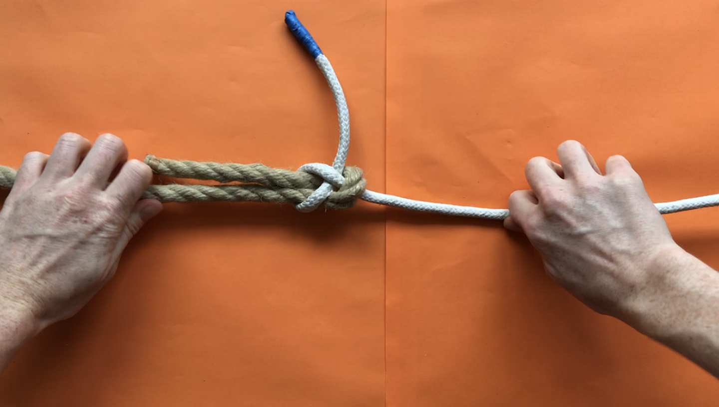 How to tie a sheet bend knot