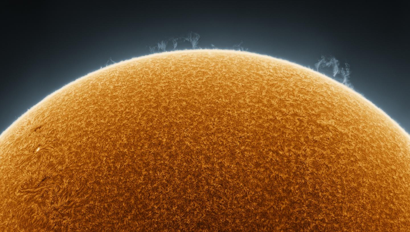 Semi circle of the Sun with details of its surface