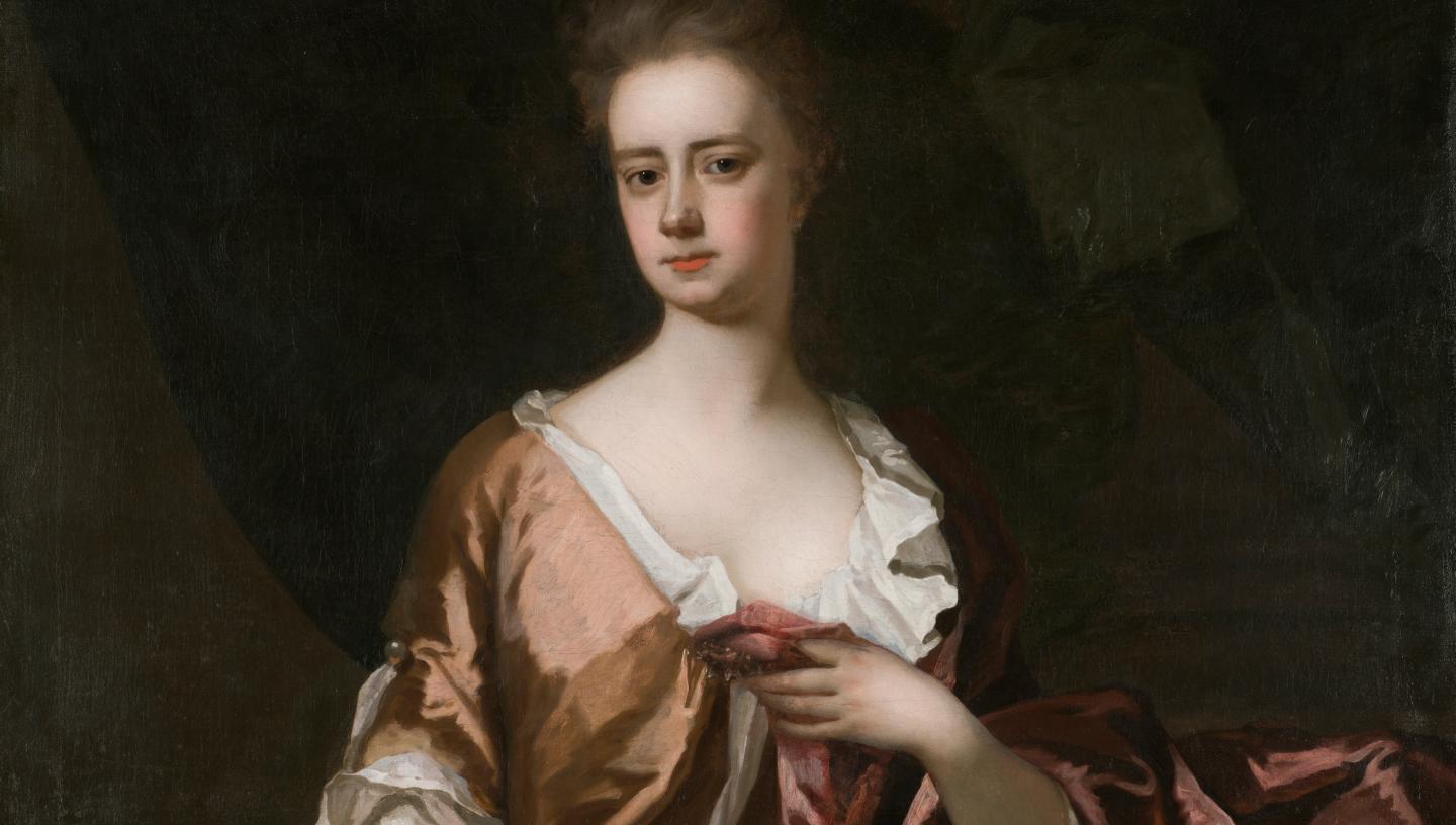 18th century painting of Catherine Kerr who wears a brown dress with pearl fastenings