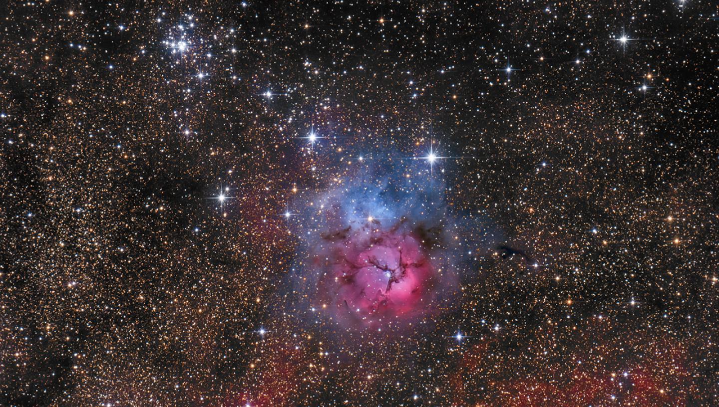 BN-63179-33_The Glorious Trifid Nebula © Markus Bauer.jpg