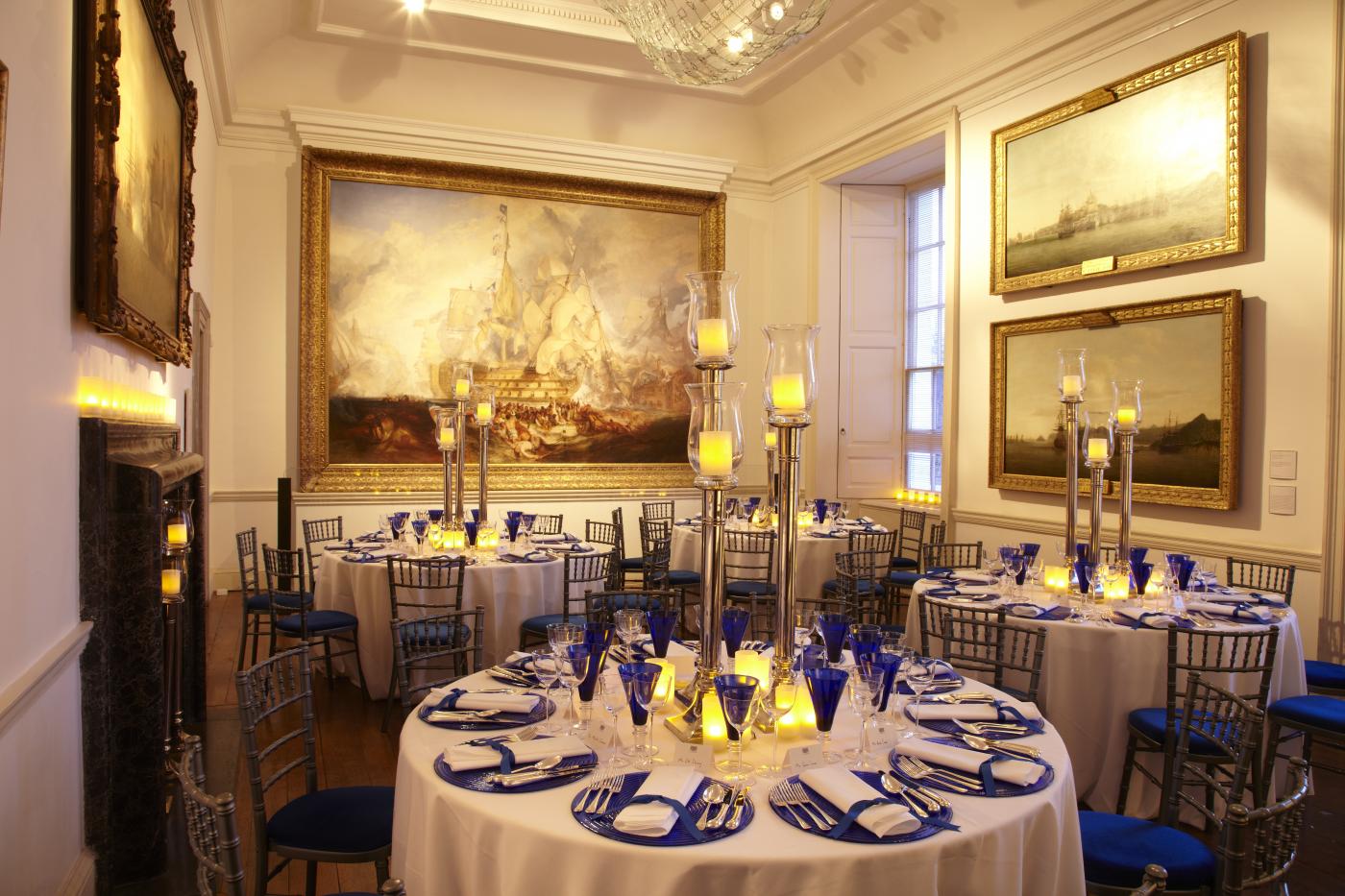 An image showing 'Gallery Dining'
