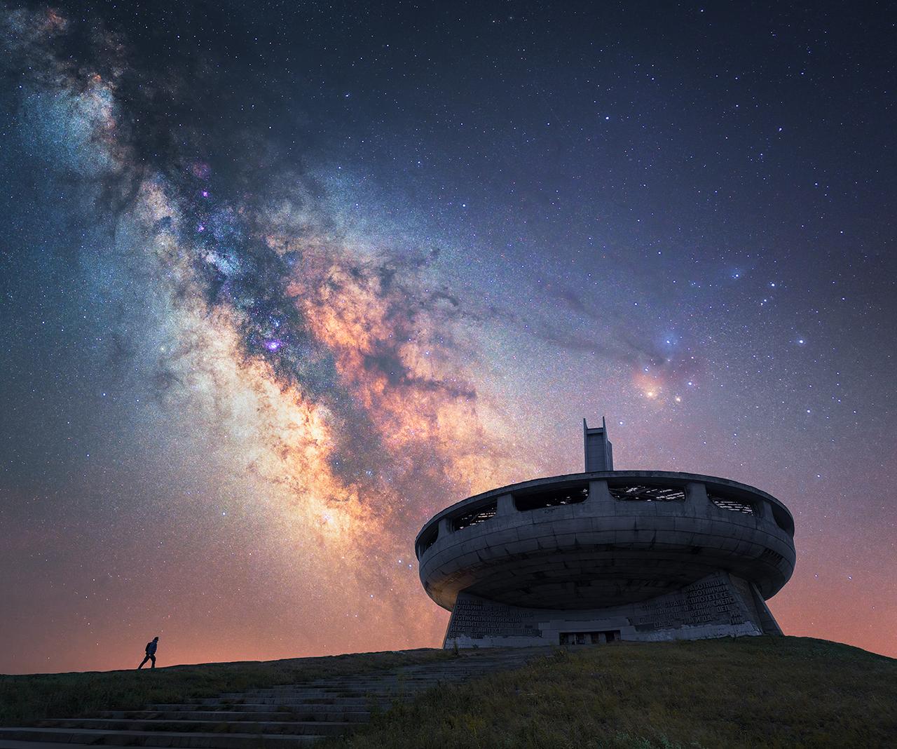 NASA — Our Galaxy is Caught Up in a Giant Cosmic Cobweb!