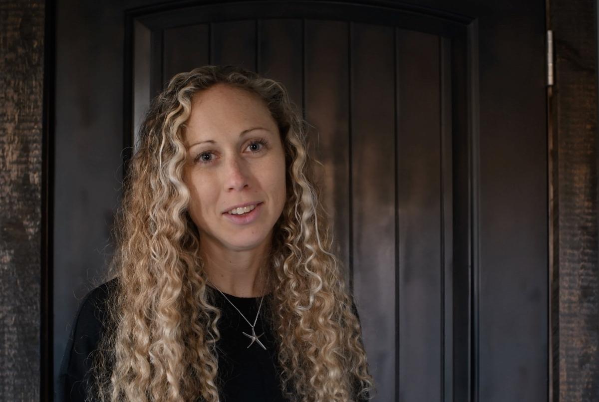 A portrait of conservation photographer Jenny Adler