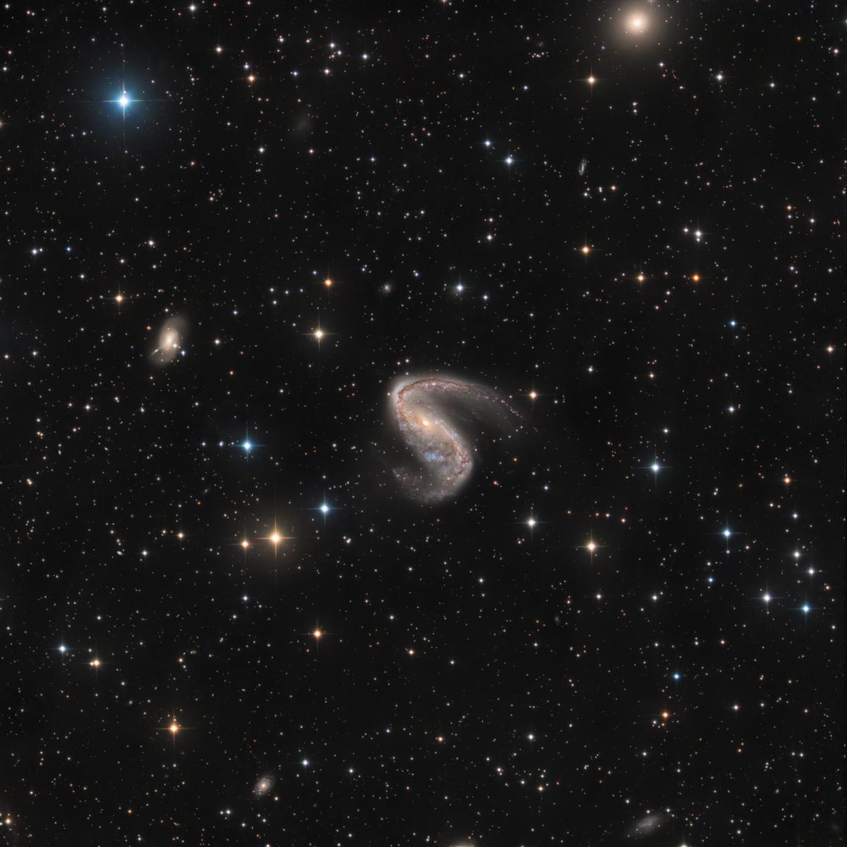 Image of a curved spiral of a galaxy