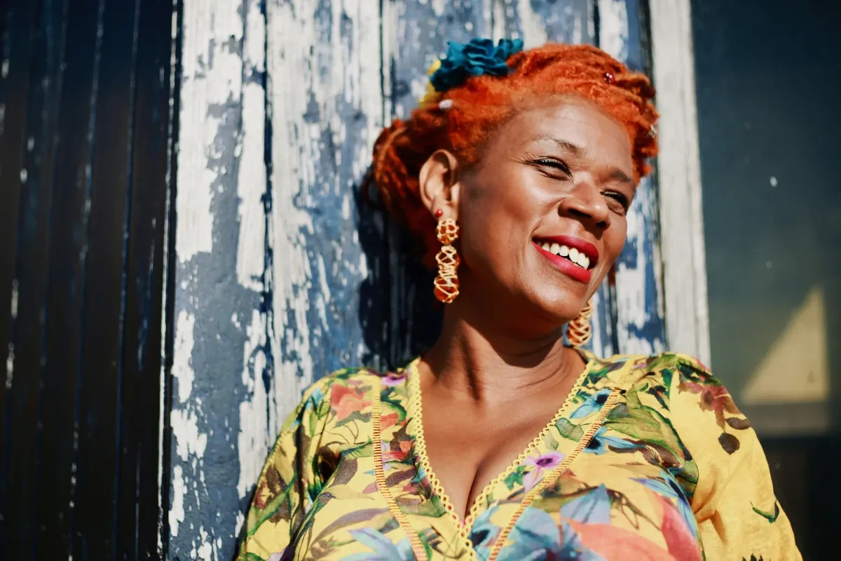 Photo of Carmen Souza