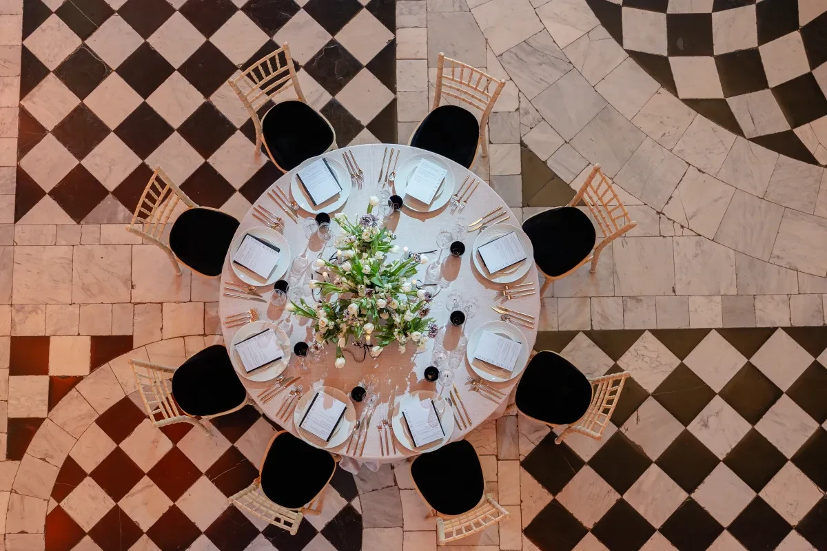 The quiet luxury style tablescape