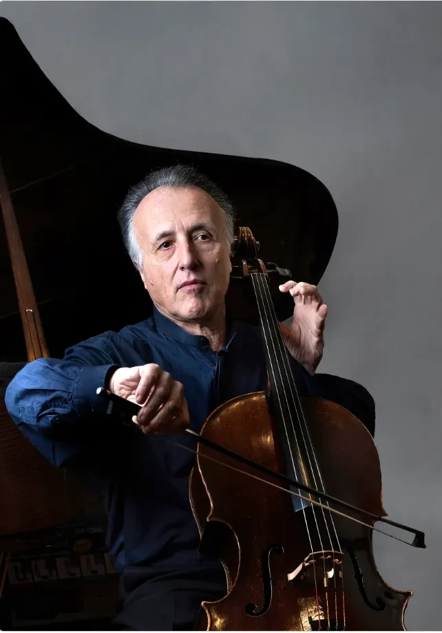 Cellist Raphael Wallfisch