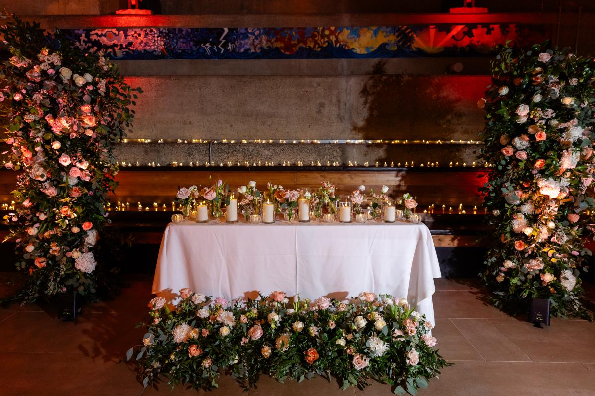 lavender green's floral design of sweetheart table