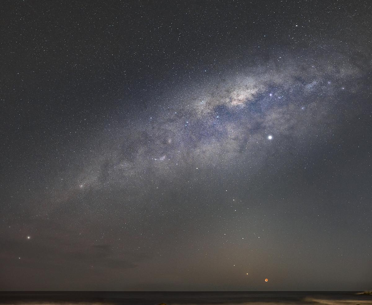Y-42968-1_Winner_The Four Planets and the Moon © Alice Fock Hang.jpg