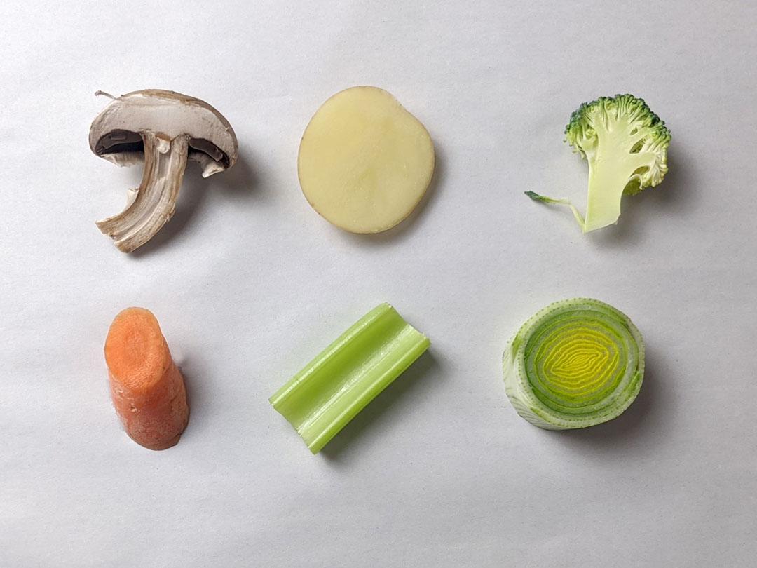 (Source of celery, leek, carrot, mushroom, potato, broccoli picture)