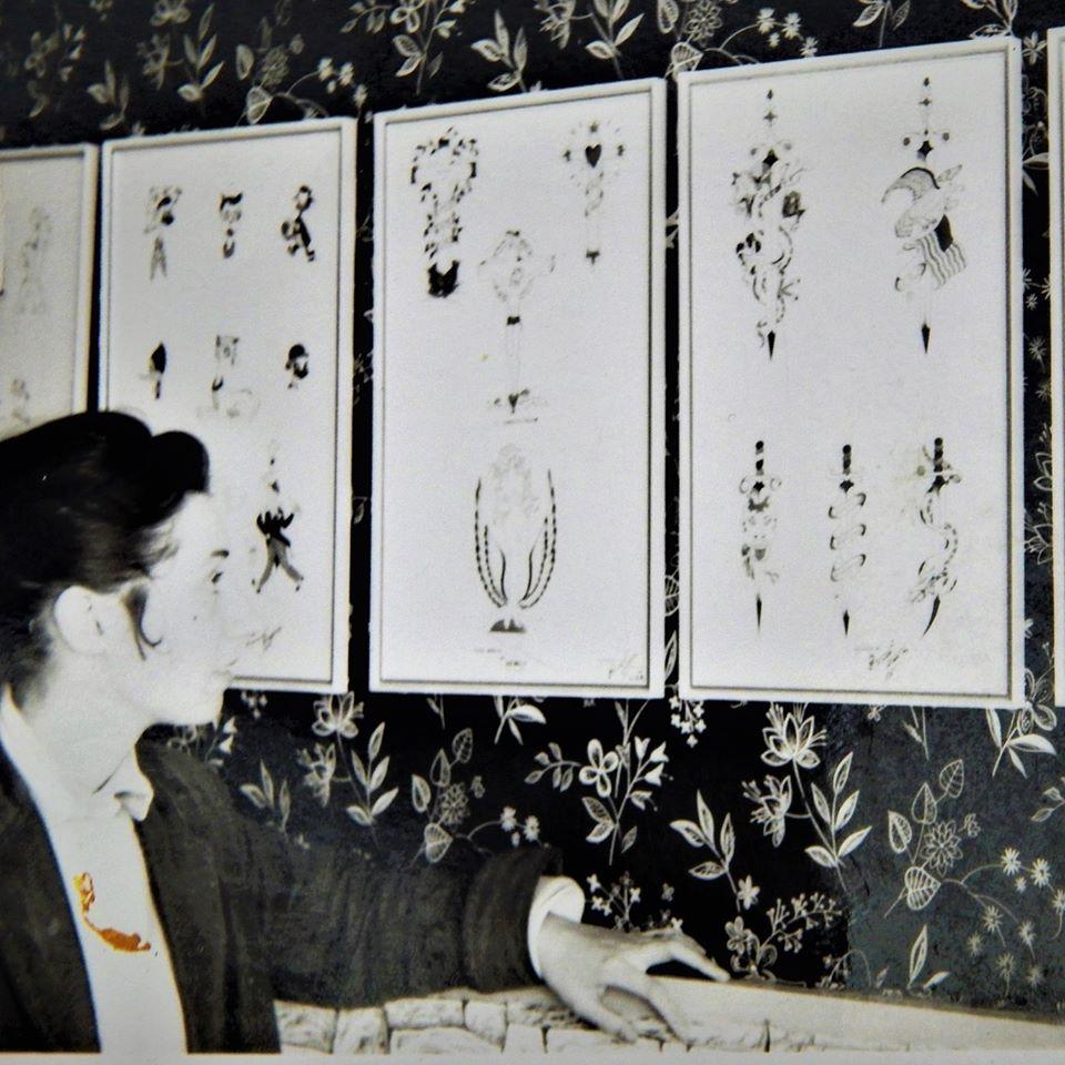 Dot Heywood in tattoo parlour Blackpool.jpg