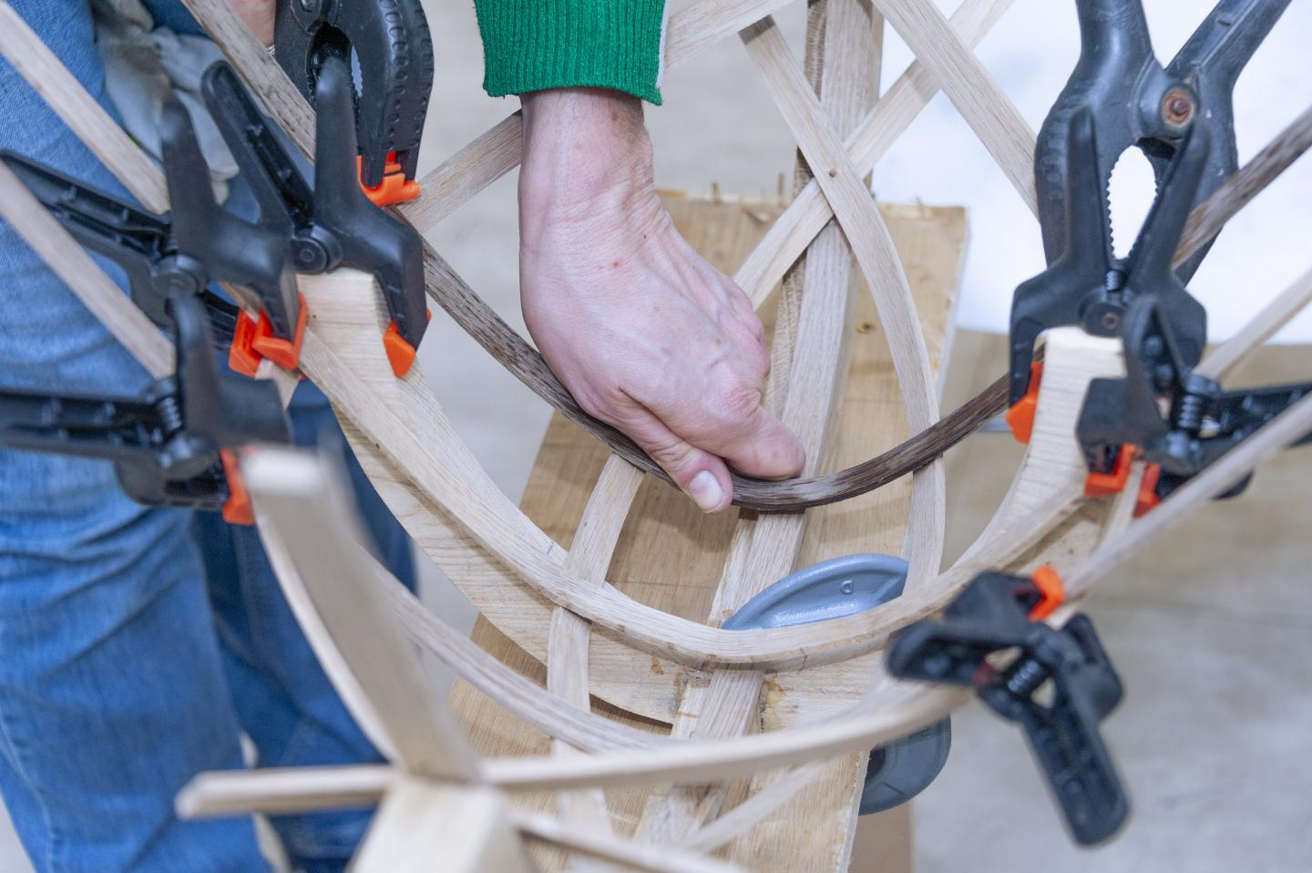 Bending a memory plank - hand bending slat of wood