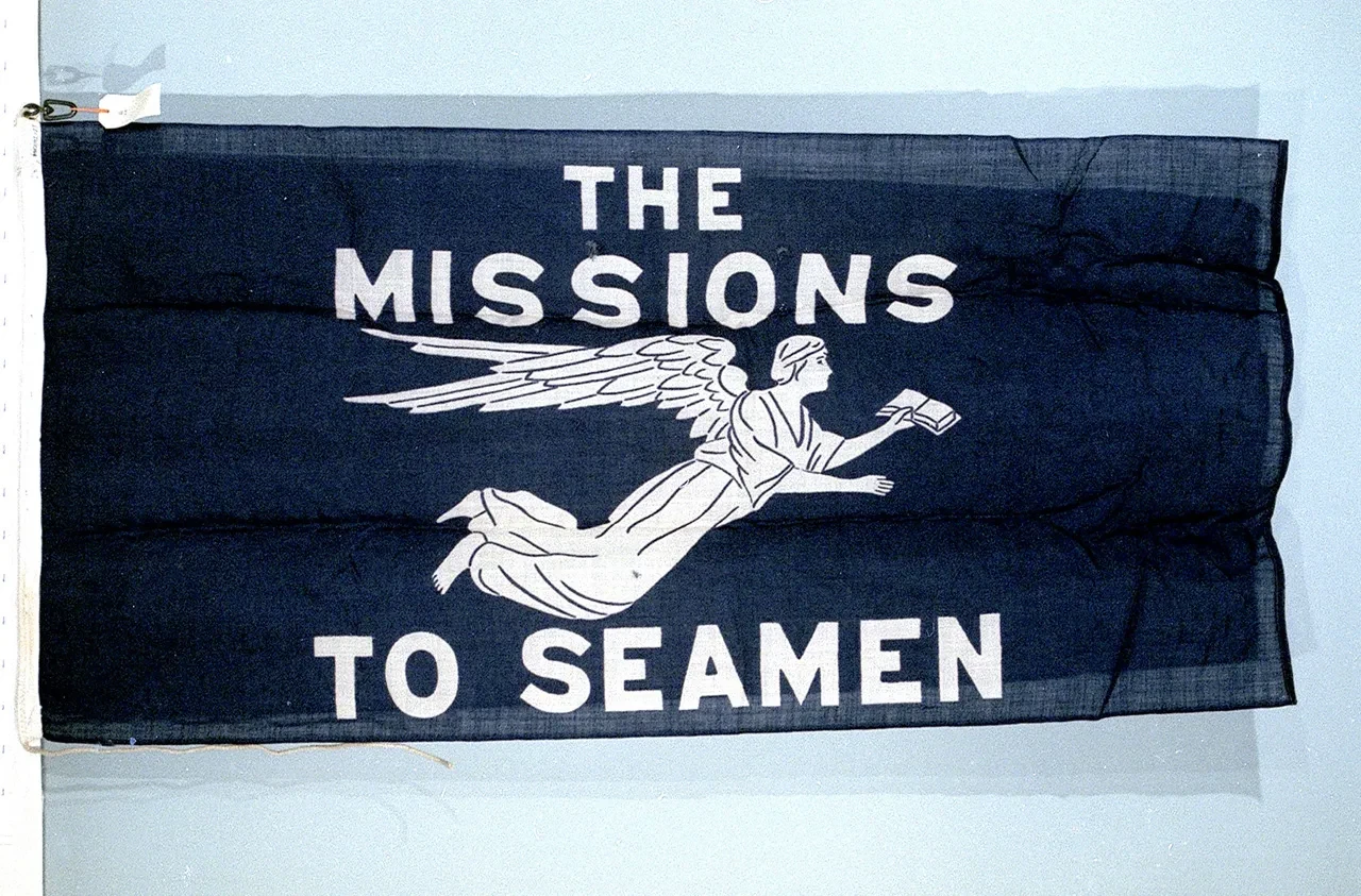 Image of the house flag of the Missions to Seamen