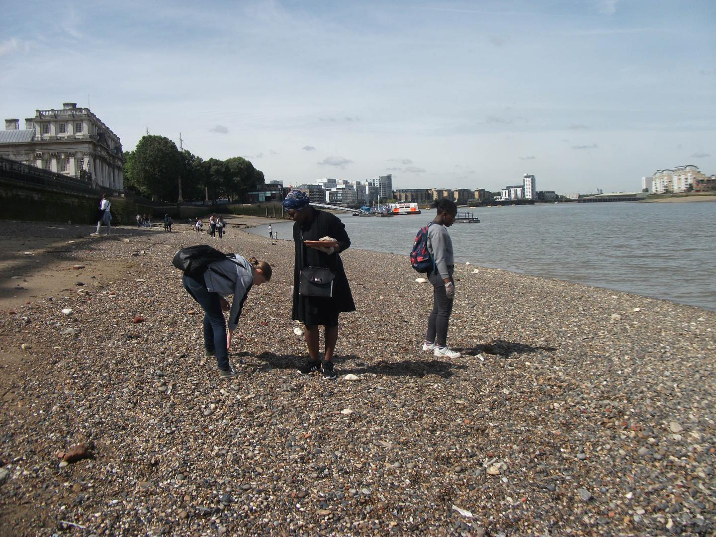 mudlarking thames tours 2023