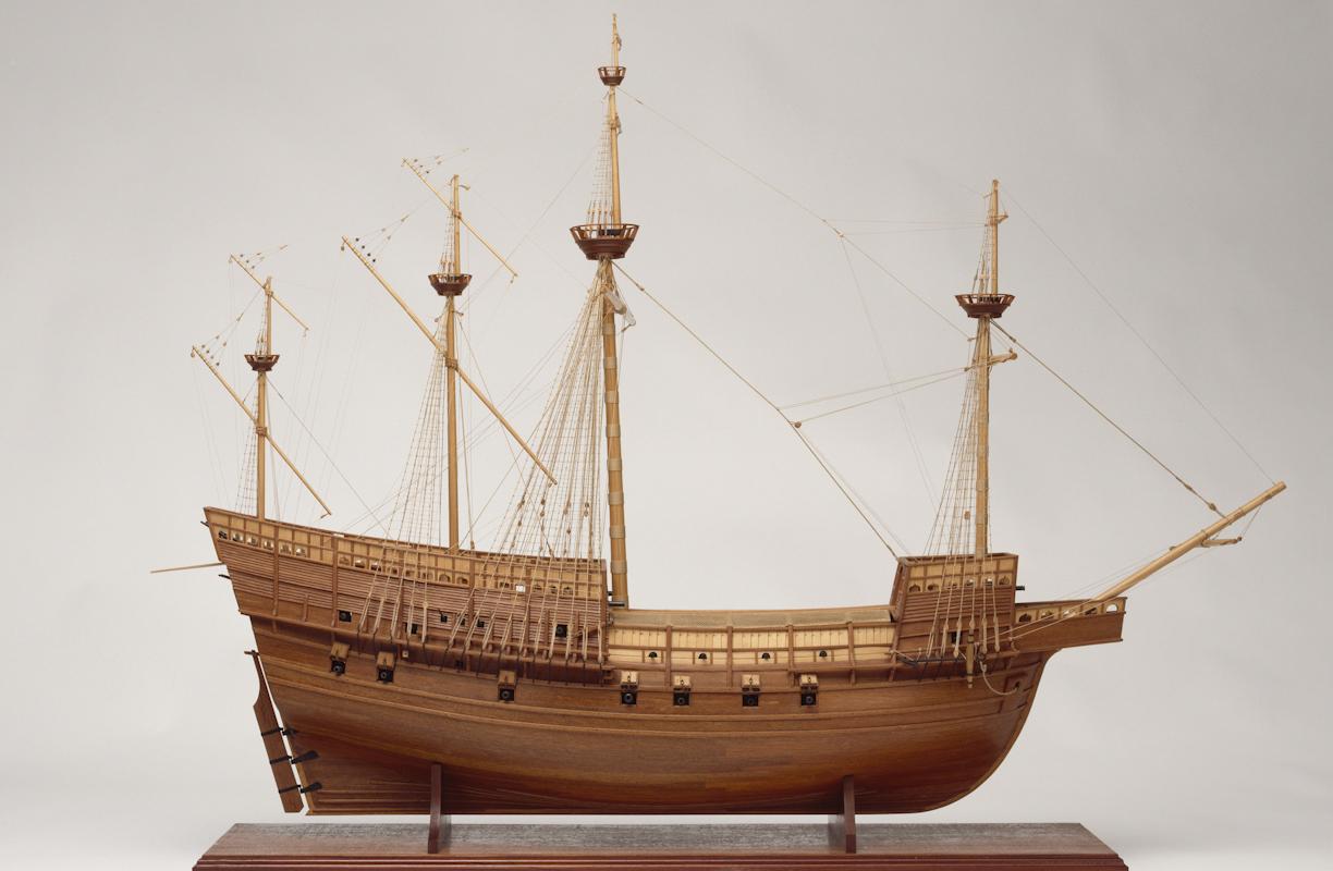 Full hull model of 'Mary Rose' (1509), a 60-gun sailing warship D8553-1_slider