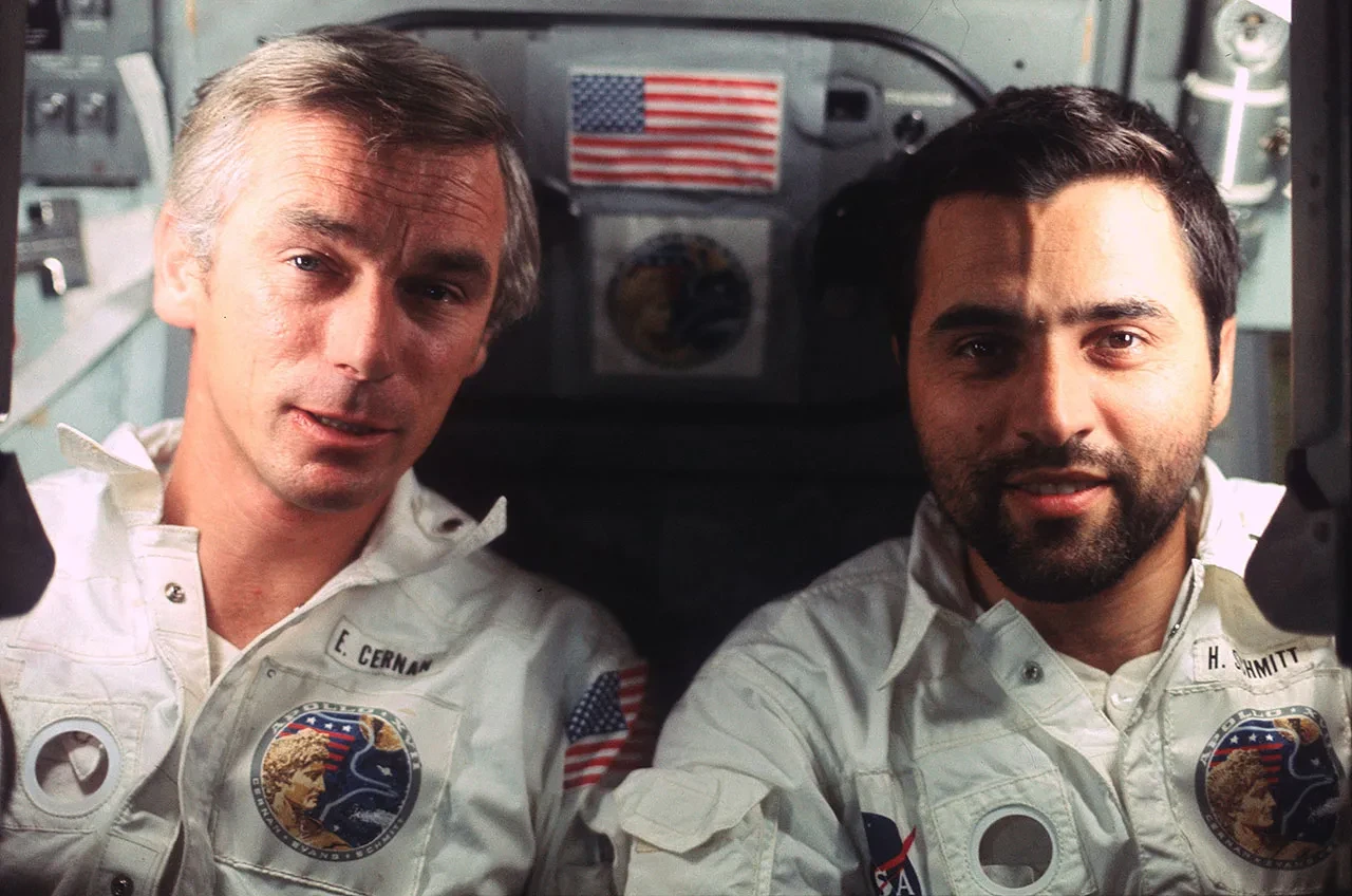 Michael Cernan and Harrison Schmitt before the Apollo 17 mission to the moon