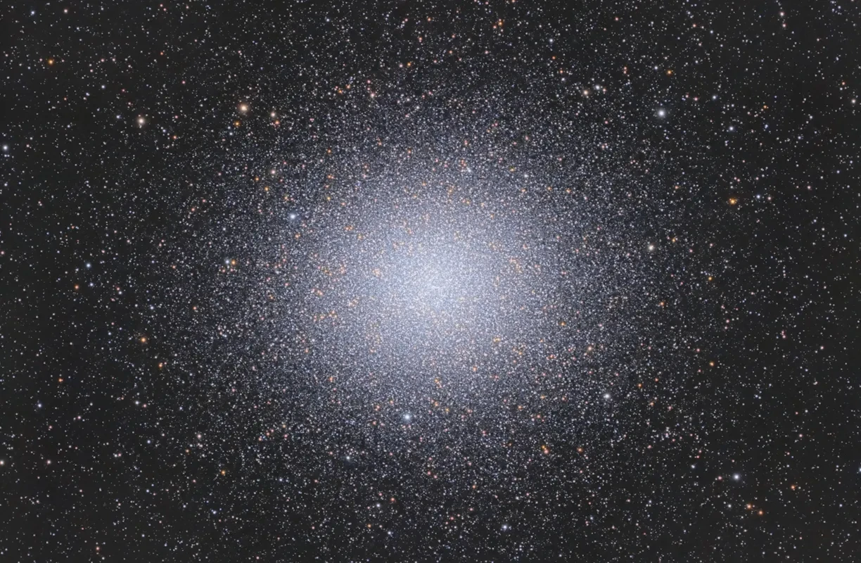 Astronomy photograph of the globular cluster Omega Centauri.