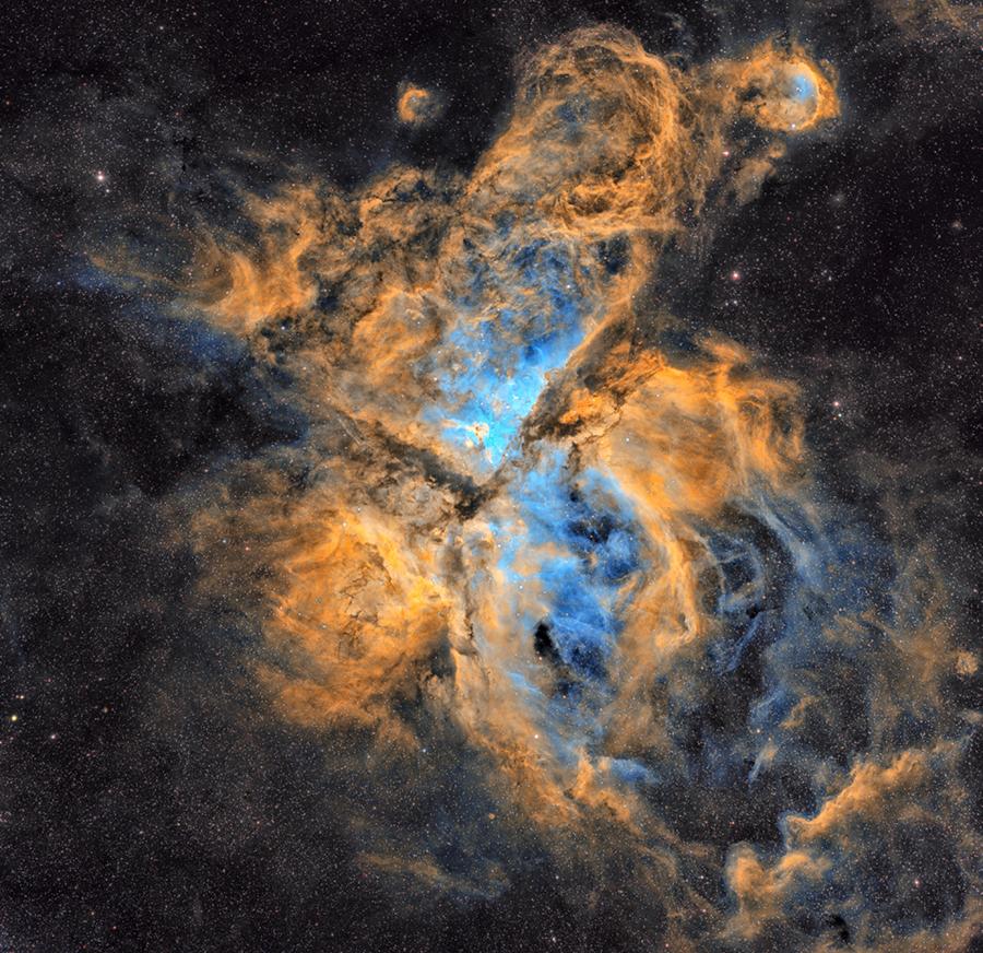 Photography of the Carina nebula by Petar Babic