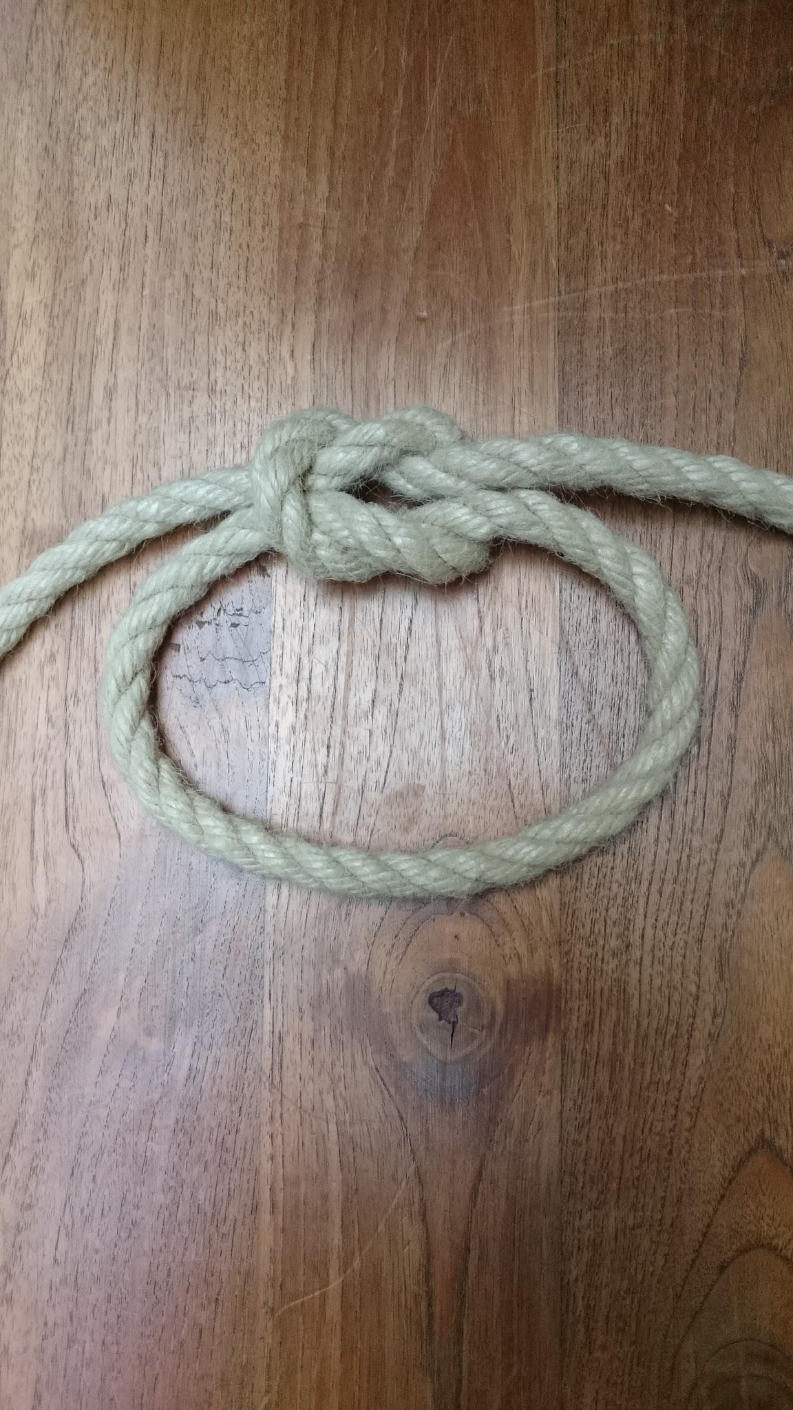 The Reef Knot - Step 6