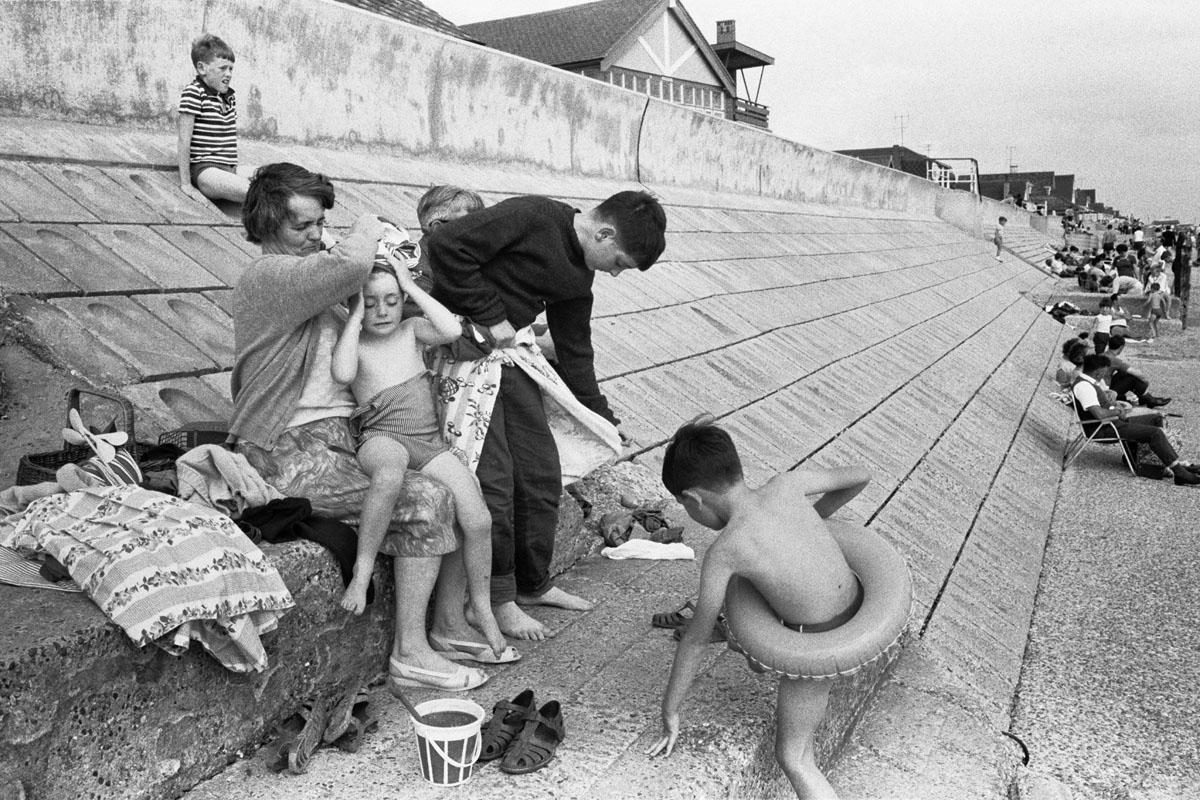 Mablethorpe, Lincolnshire, 1967 © Tony Ray-Jones/National Science and Media Museum, Bradford