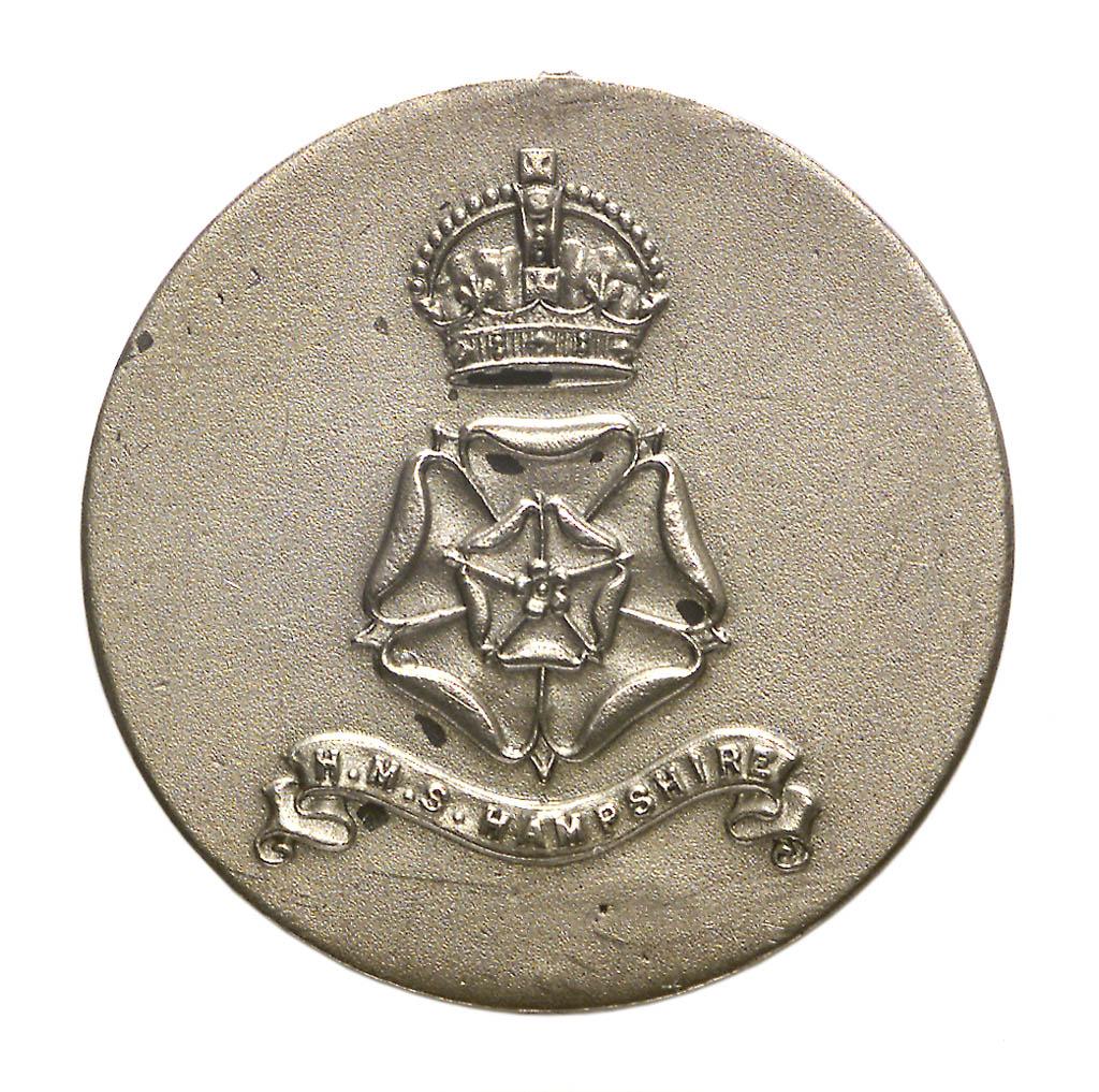 Tudor rose on a Medalet commemorating HMS 'Hampshire'