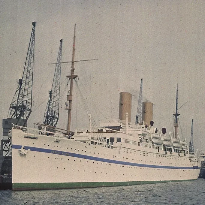 Photo of the ship Empire Windrush docked at Southampton Harbour in 1950