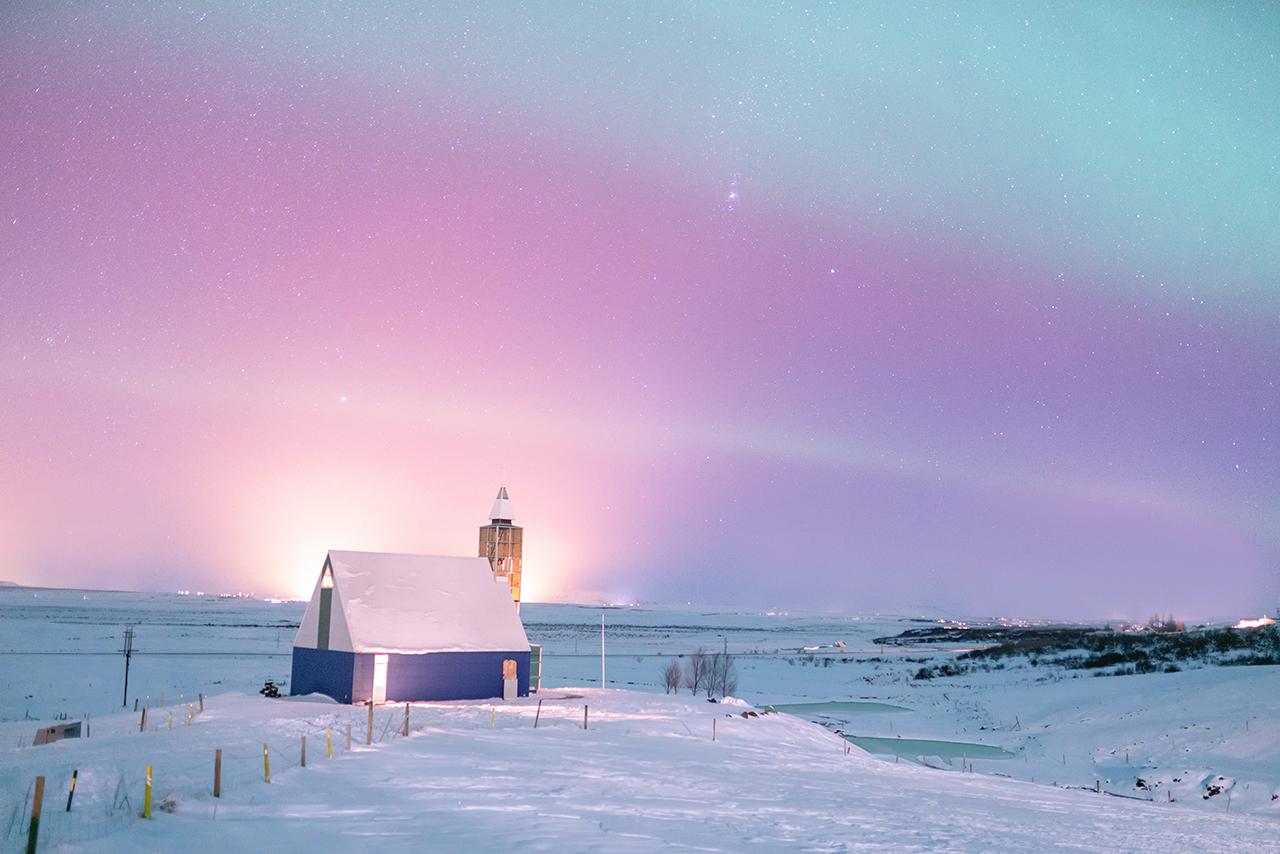 A-34433-15_House under Rainbow Aurora © Wang Zheng copy.jpg