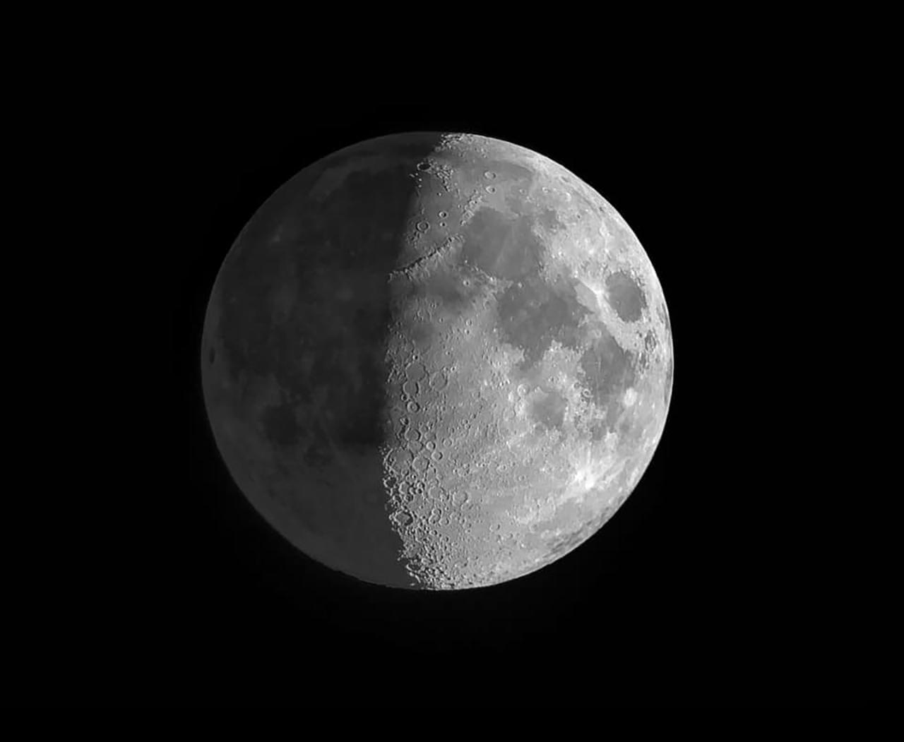 Y-77198-5_3-D Moon © Roshaan Nadeem.jpg