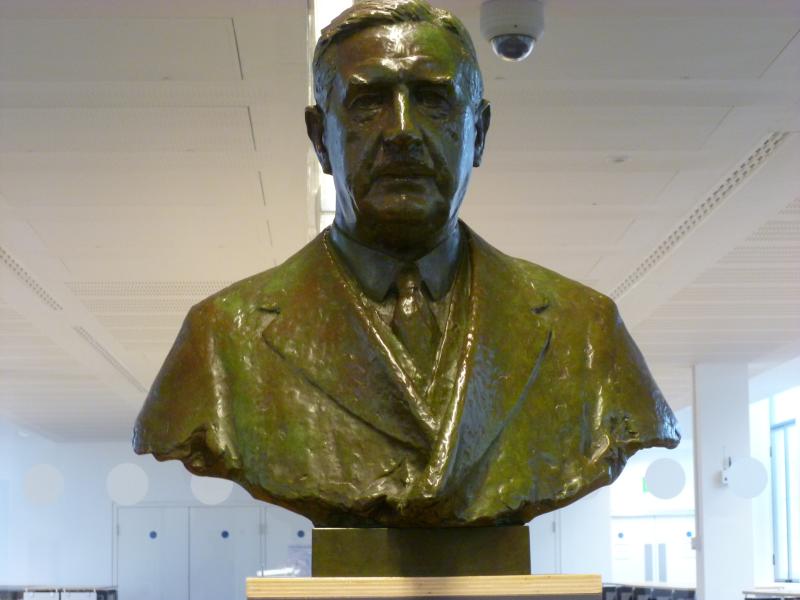 caird bust